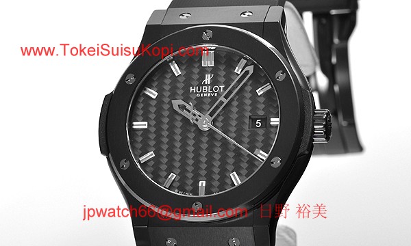 (HUBLOT)ウブロ ブランドコピー クラシック フュージョン ブラックマジック セラミック４２ｍｍ 542.CM.1770.RX