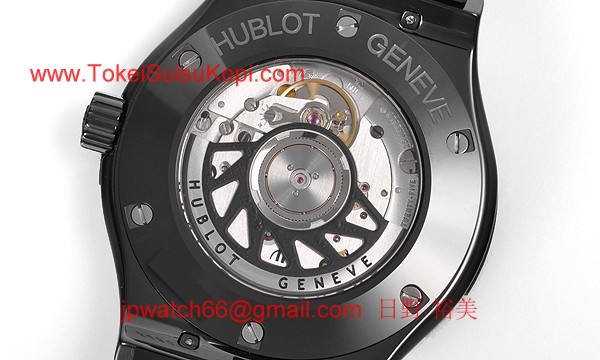 (HUBLOT)ウブロ ブランドコピー クラシック フュージョン ブラックマジック セラミック４２ｍｍ 542.CM.1770.RX