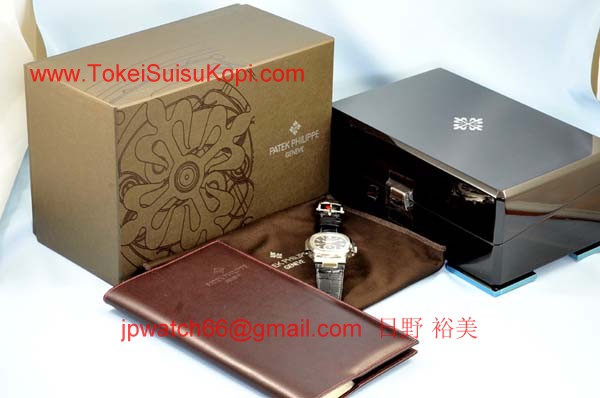 パテックフィリップ 腕時計コピー Patek Philippeノーチラス アニュアルカレンダー 5726A