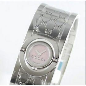 YA112513スーパーコピー